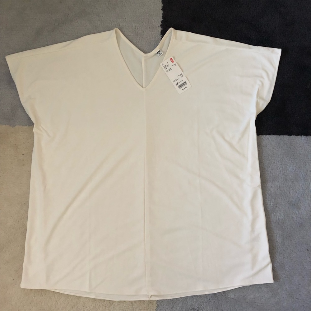 Brand new Uniqlo Crepe jersey short sleeve tunic
